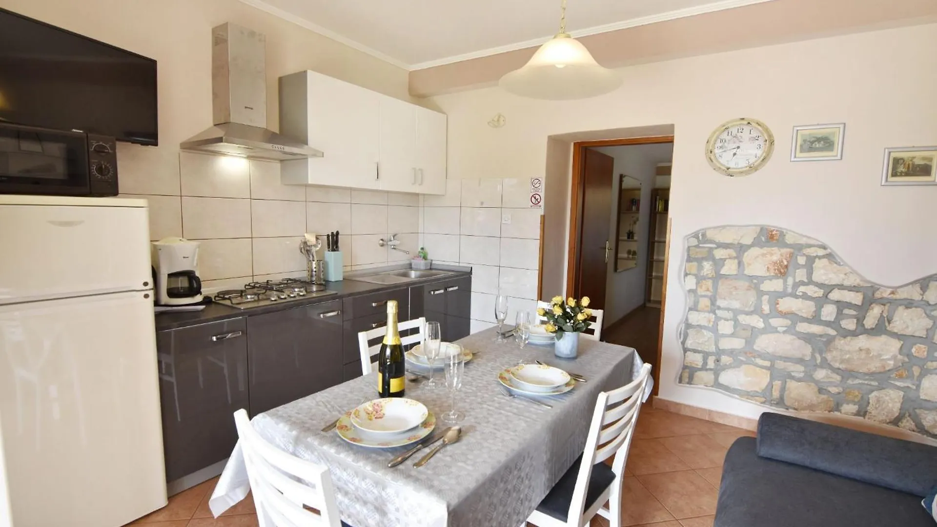 Apartment Grosse Wohnung In Umag Mit Grossem Garten Und Meerblick