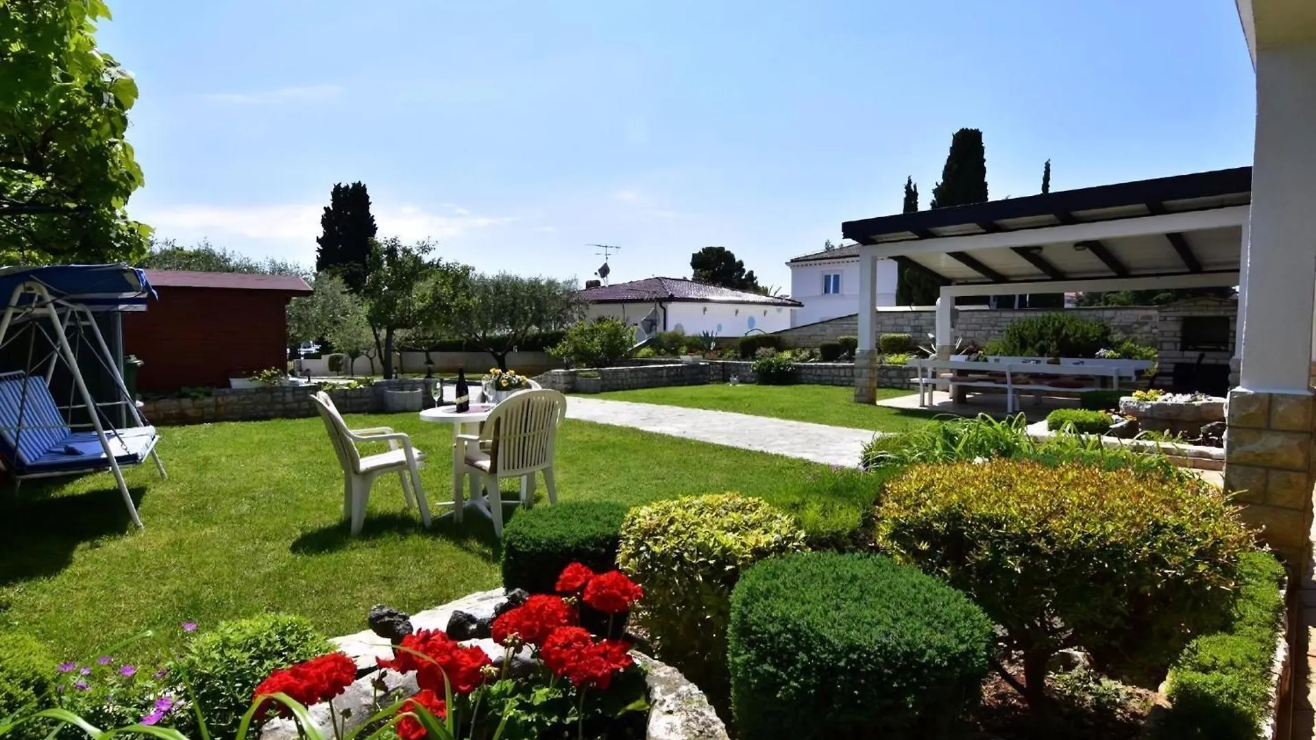 Apartment Grosse Wohnung In Umag Mit Grossem Garten Und Meerblick
